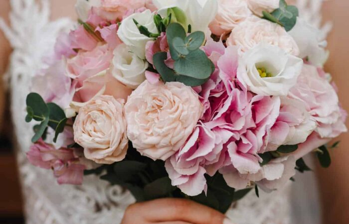 boru decor bridal flowers
